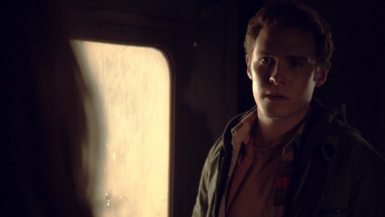 agentsoffitzsimmons:  Fitz - (T.R.A.C.K.S screencaps 4/6) 
