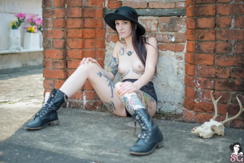 thedarksideofgruff:  Sairyn