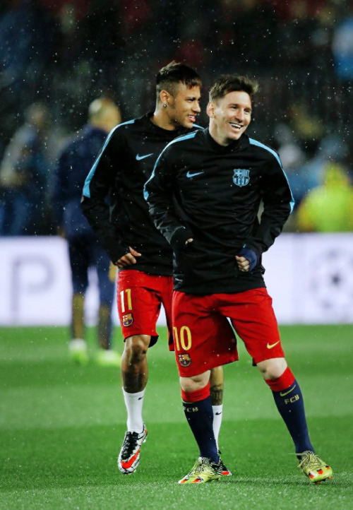 cumpletelyhappy:  Neymar & Messi.