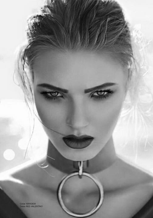 gorgeousdarkhairedgirl:  💋