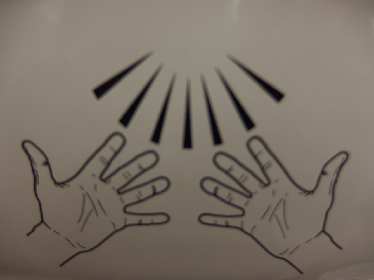<p>Symbol for life or hand dryer?</p><p><a href="http://www.howdowesing.net">www.howdowesing.net</a></p><p><a href="https://www.youtube.com/channel/UCRQSjvKVzDmj2JhBXzzSjVQ"><b><i>How Do We Sing?</i></b></a></p><p><a href="https://vimeo.com/howdowesing"><b><i>HDWS Vimeo</i></b></a></p>