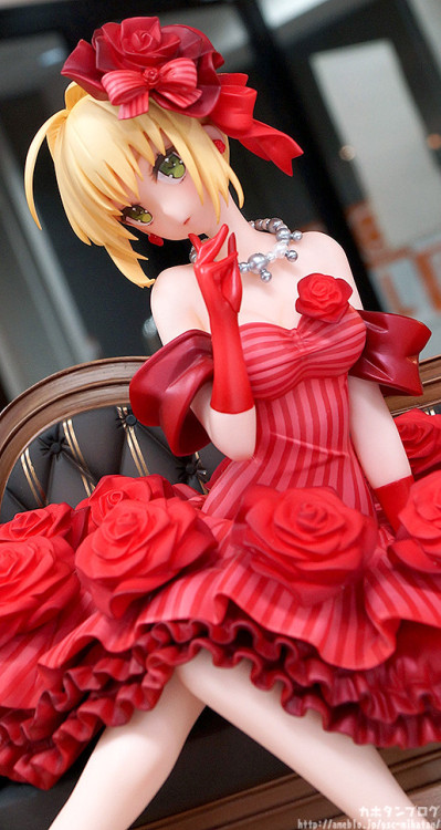 ohnoraptors: 【ご予約受付中】アクアマリンさんアイテム「アイドル皇帝/ネロ」をご紹介♪｜フィギュアメーカー・グッドスマイルカンパニー勤務 『カホタンブログ』