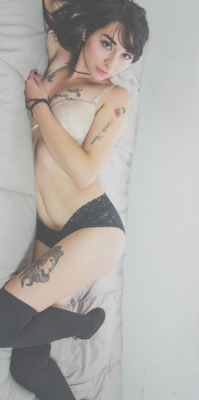 tattgirlstits:  Ronro Suicide