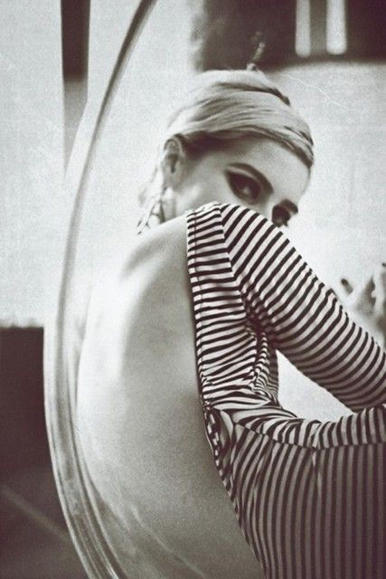 hfgl:Edie Sedgwick in stripes