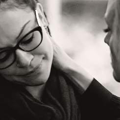tatlmaslany:  either cosima or delphine was crying while kissing in s3