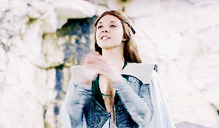 corasharper:  make me choose: ferelden asked: margaery tyrell or cersei lannister