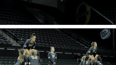 nz-cheer:  chill4entertainment:   Cheerleaders at work!!!   This is so cool