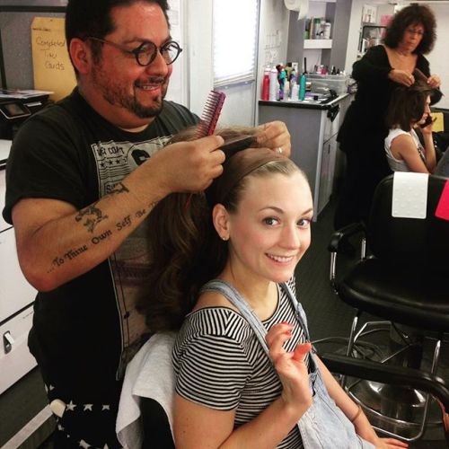 examroom5:Emily Kinney takes over YahooTV’s instagram account to share behind the scenes pictures 