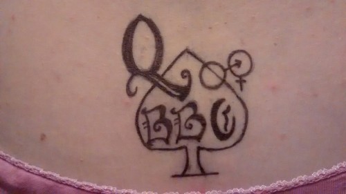 greg69sheryl: A nice tattoo design for a Queen of Spades.