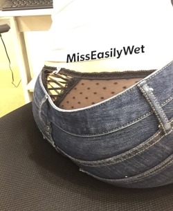 misseasilywet:  Why so loose ??