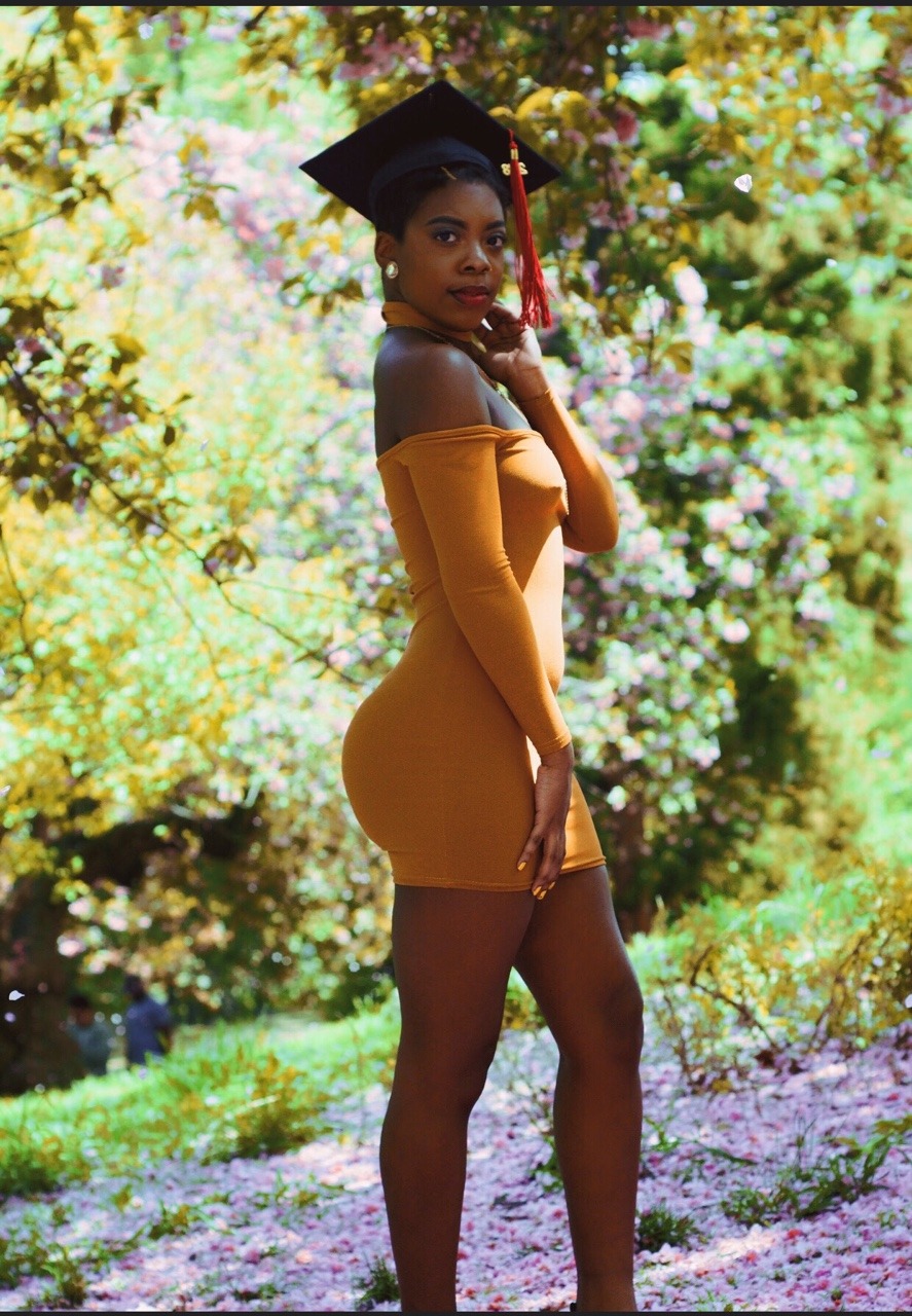 smokah0ntas:  I graduate from grad school on Thursday! Send me a graduation gift