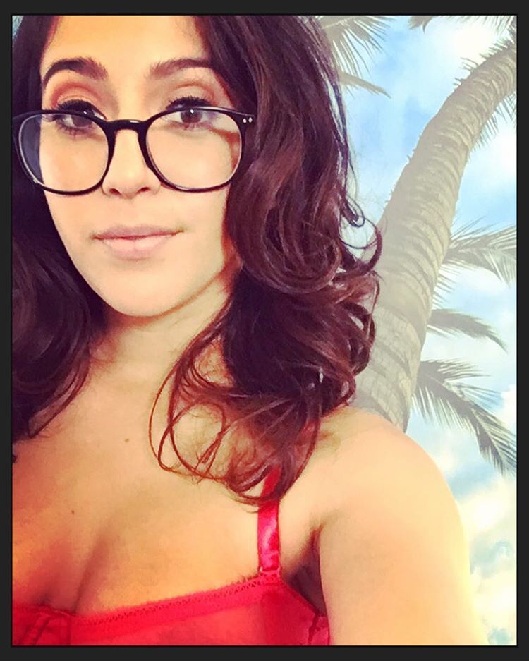 Pretending I&rsquo;m on a tropical island instead of on set 