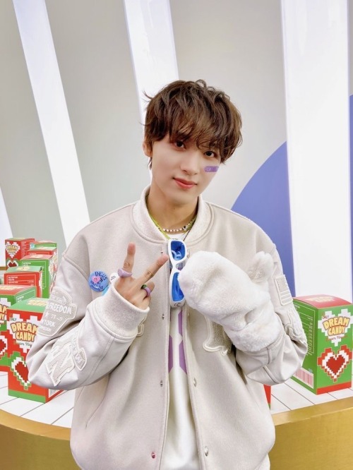 Wishing All The Best Recovery For Haechan And That He Doesnt Blame Himself,and Hope Mark Gets A Break