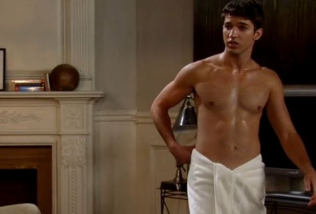 male-celebs-naked:  Bryan Craig 