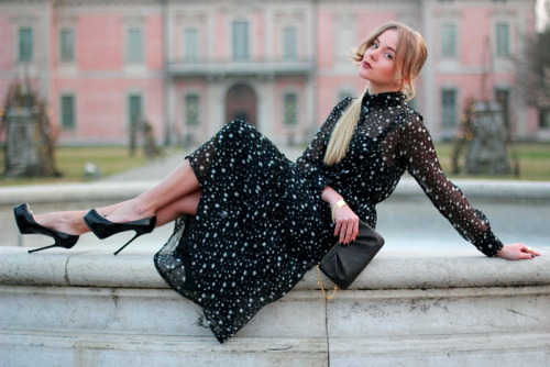 karenheartsfashion: another of my favourite outfits from Darya’s page. i like the starry patte