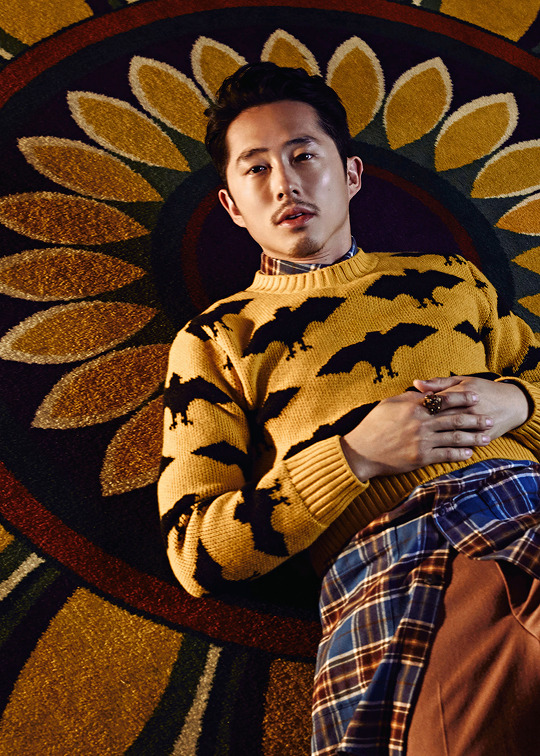 waititi:Steven Yeun  ©Ssam Kim // Glass Men