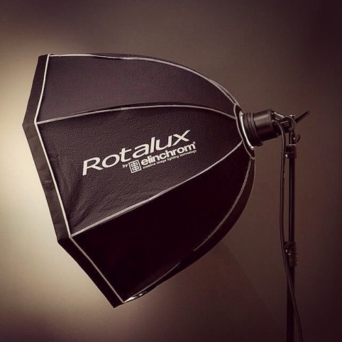 johnmagas:  Love this tool #elinchrom #deepocta #profoto #studio #photography