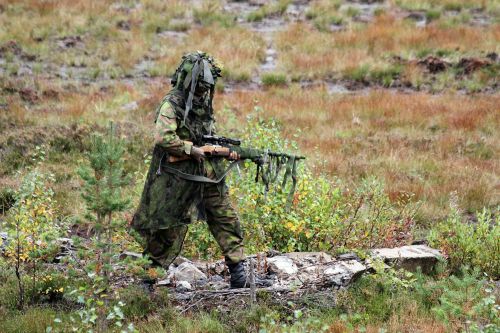 militaryimages:Mosin-Nagant lives on: Finnish sniper with Tkiv 85 (Source)