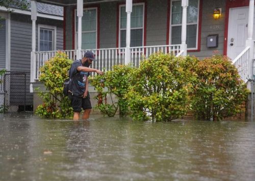 jbaines19: Saturday’s flooding rains in New Orleans caused scattered property damage across th