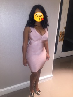 nymphtastictx:  Dinner outfit!!!