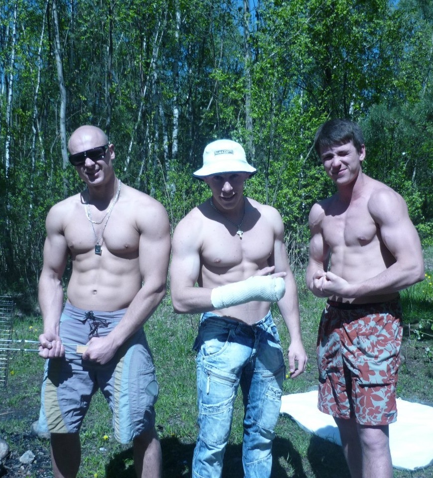 theruskies:  Beefy Russian teens. The left one is most attractive I Get A Kick Out