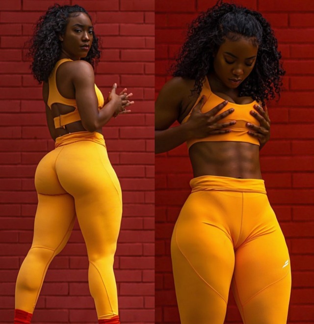 princejazziedad:DeliciouslySexy. Curvy. Dark-skinned. porn pictures