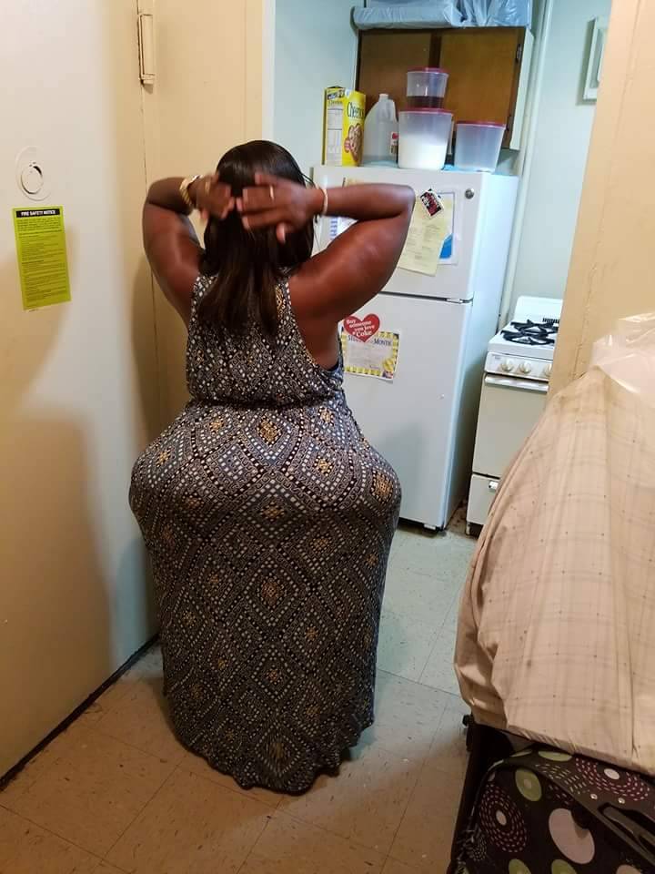 speedygonzalez2:  Pound cake🍰…Enough said 💋💋💋