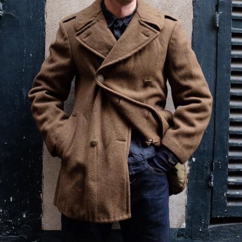brut-clothing:  OFFiCER • That kind of modified peacoat just added online !  #winteroutfit #menswear #menstyle #streetstyle #rugged #denimhead #rrl #ironheart #denimhead #vintagemenswear #heritage #vintagestyle #ootd #vintageinspiration #brutclothing