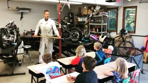 Chopper school is now in session. Tyler teaching the little ones about the difference between pre-un