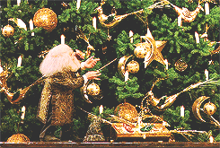 HP MEME: harry potter + christmas“The Great Hall looked magnificent. Not only were there a doz