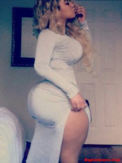 BigAssGalore.Com That is a perfect Ass and