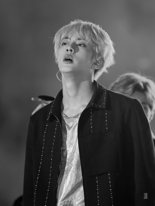 bangtan:© LOVE LOVE LIKE MINE | Do not edit.