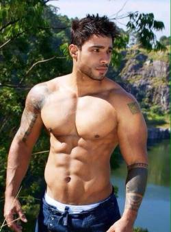 Hot Arab Males