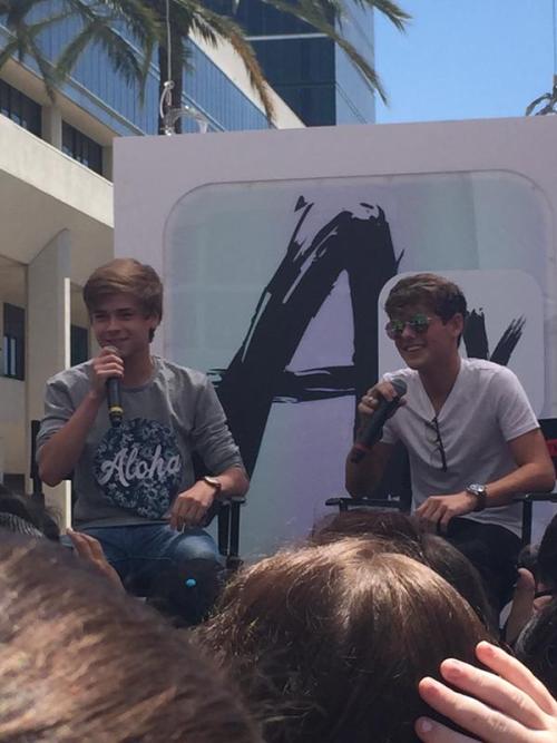 lxkekorns: @awesomenesstv: Another killer Q&A with @ItsMikeyMurphy and @LukeKorns!! #ATVatVidC