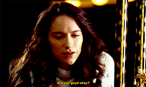 lauraholliis:Nicole was brave. She took a beating trying to protect Skip.