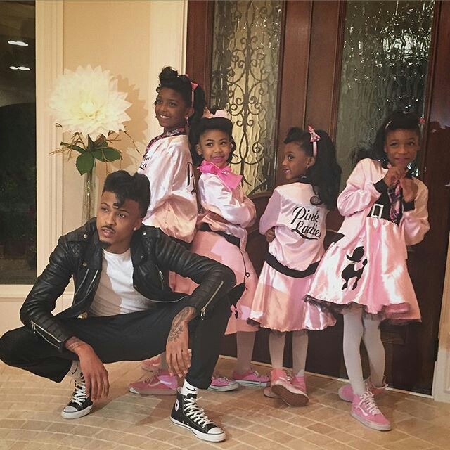 augustyunginalsina:  Happy Halloween  