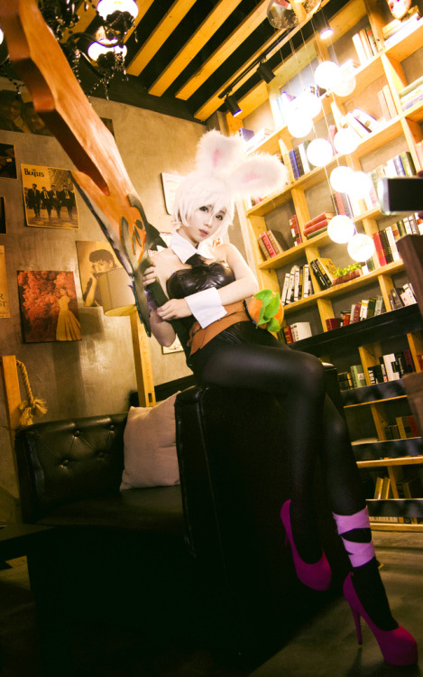 league-of-legends-sexy-girls - Riven Cosplay