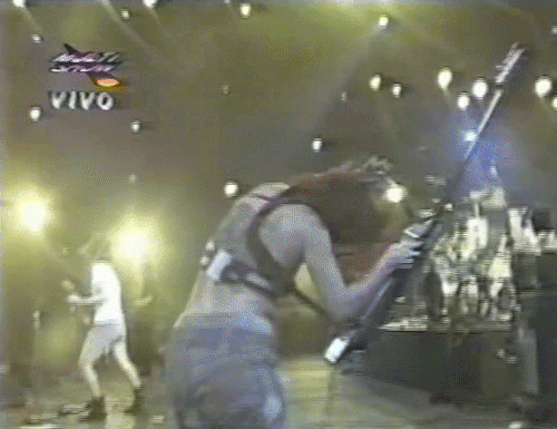 glittersister:



L7 - Hollywood Rock 1993 Rio de Janeiro 