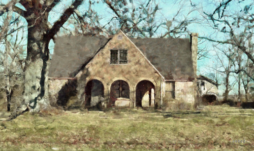 An abandoned 1930′s house in my town.jeffrey d hood 2019