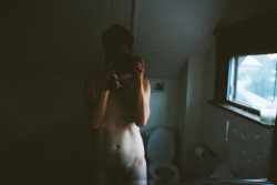 lookporn:  sin título by zachary ayotte on Flickr. 