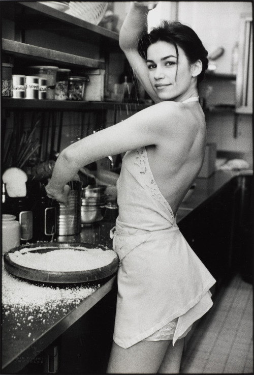 frenchvintagegallery:  Valérie Kaprisky, actress  ,  La couscoussière, 1980. by  Jean-François Jonvelle  