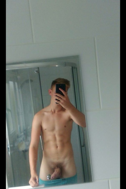 billgreesh:  jackdhallow:  JACKDHALLOW FOLLOW//ASK//SUBMIT  Beautiful guy! 