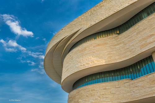 Cheshire grin of the National Museum of the American Indian - Washington DC by Phil Marion (173 mill