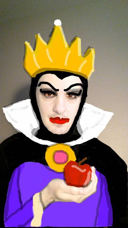 davidsnaps:  I made a few snapchats of me as Disney villains.  Add me on tumblr (http://davidsnaps.tumblr.com) and snapchat (davidlhealy) to see more! 