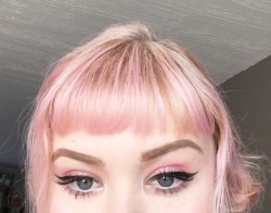 yourxtinyxraindrop: I loooove pink eyeshadow 💕 