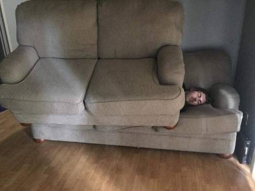 When you sleepover at your friend&rsquo;s house, but they never give you any blanket