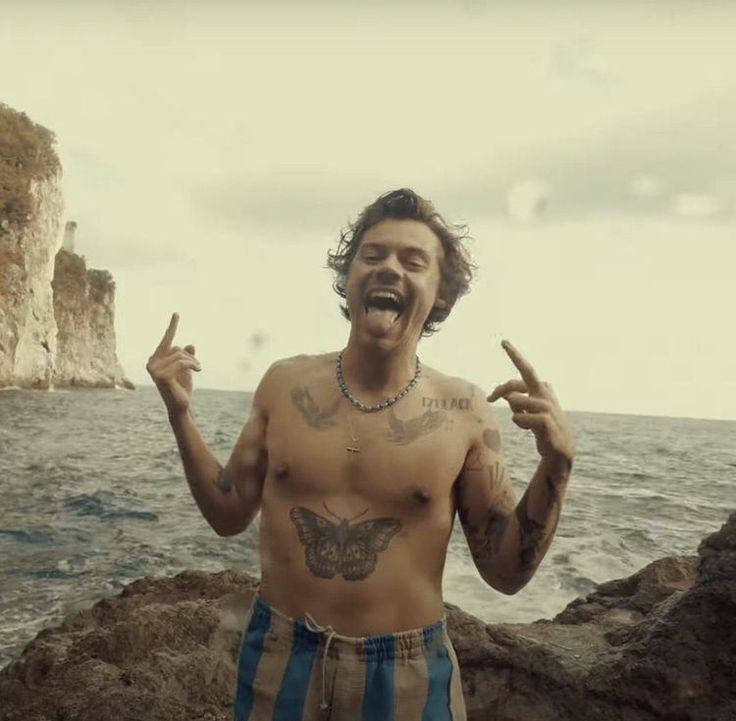 HarryEdwardStyles — Harry styles - Golden BTS 🍊🍋🍌🍍🍇🍒🥝🥭🍞