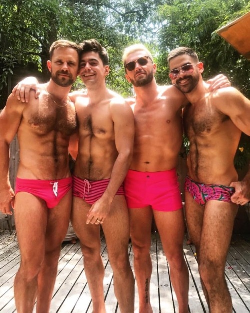 speedobomb: Pink Party Speedobomb Triple Doubles!