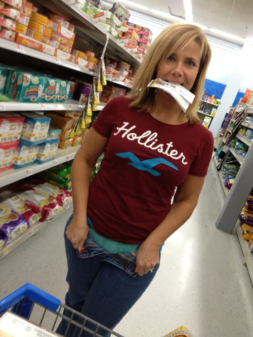 stunningmilf:  At the Walmart  porn pictures