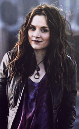 littlebitalexis:  demons + leather jackets 